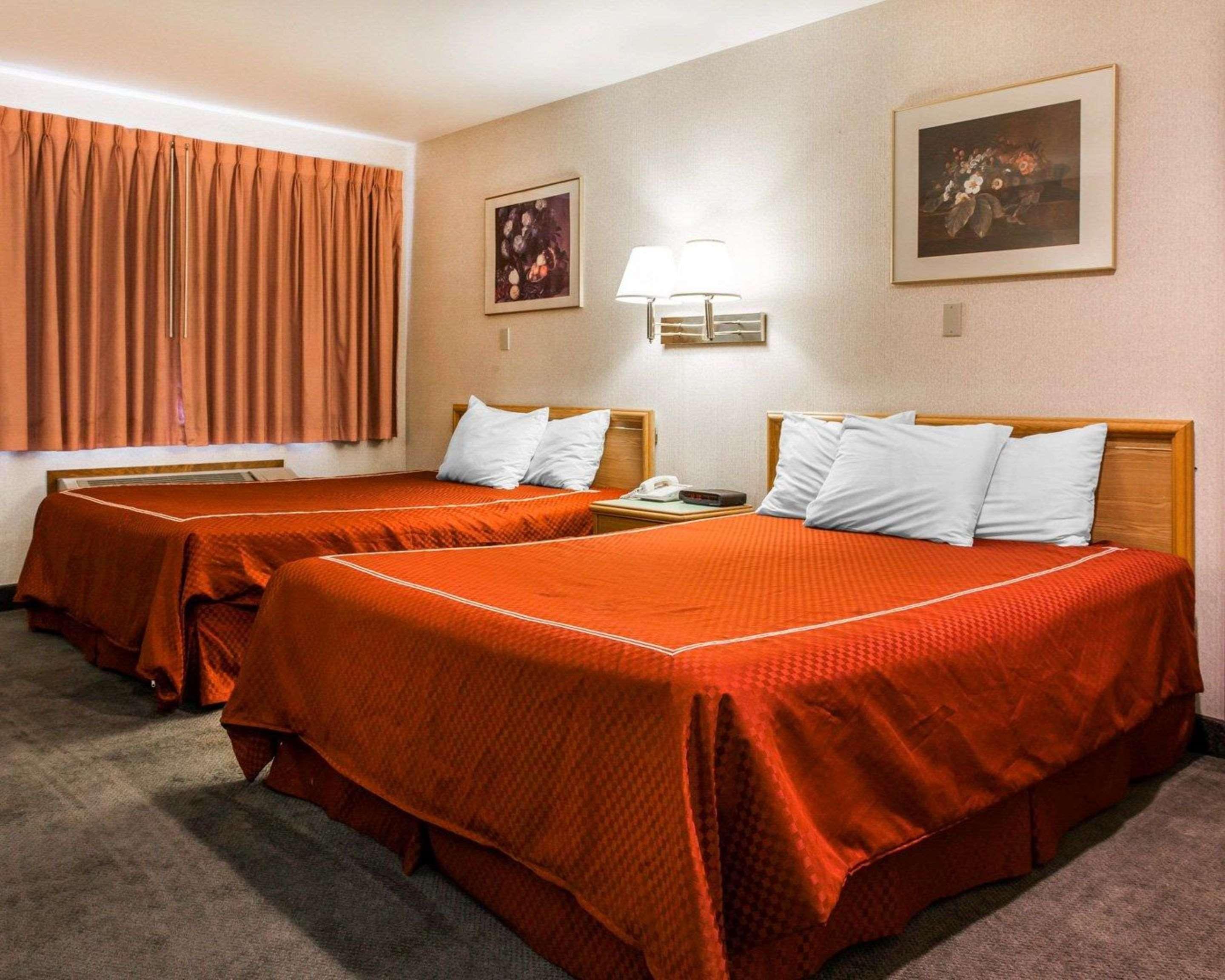Rodeway Inn Stevenson Экстерьер фото