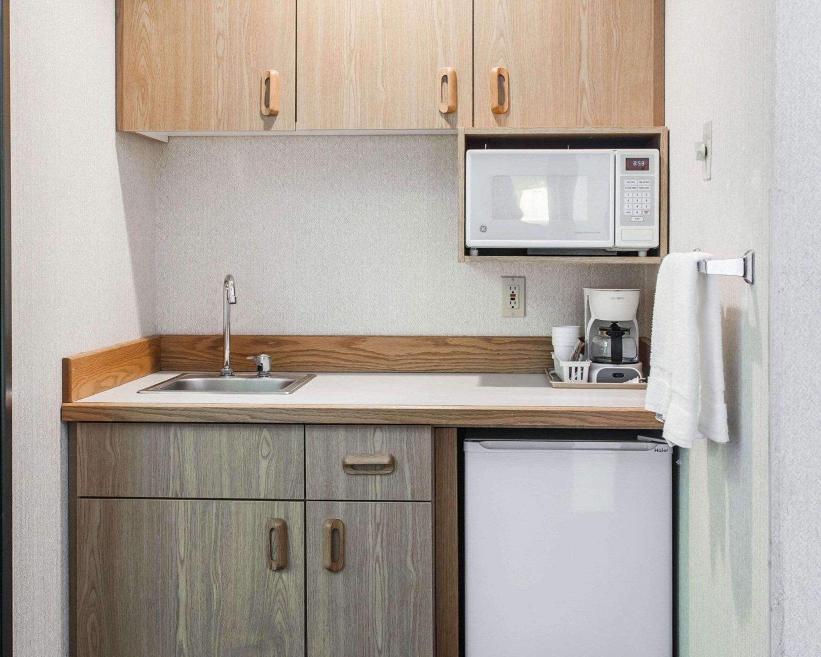 Rodeway Inn Stevenson Экстерьер фото