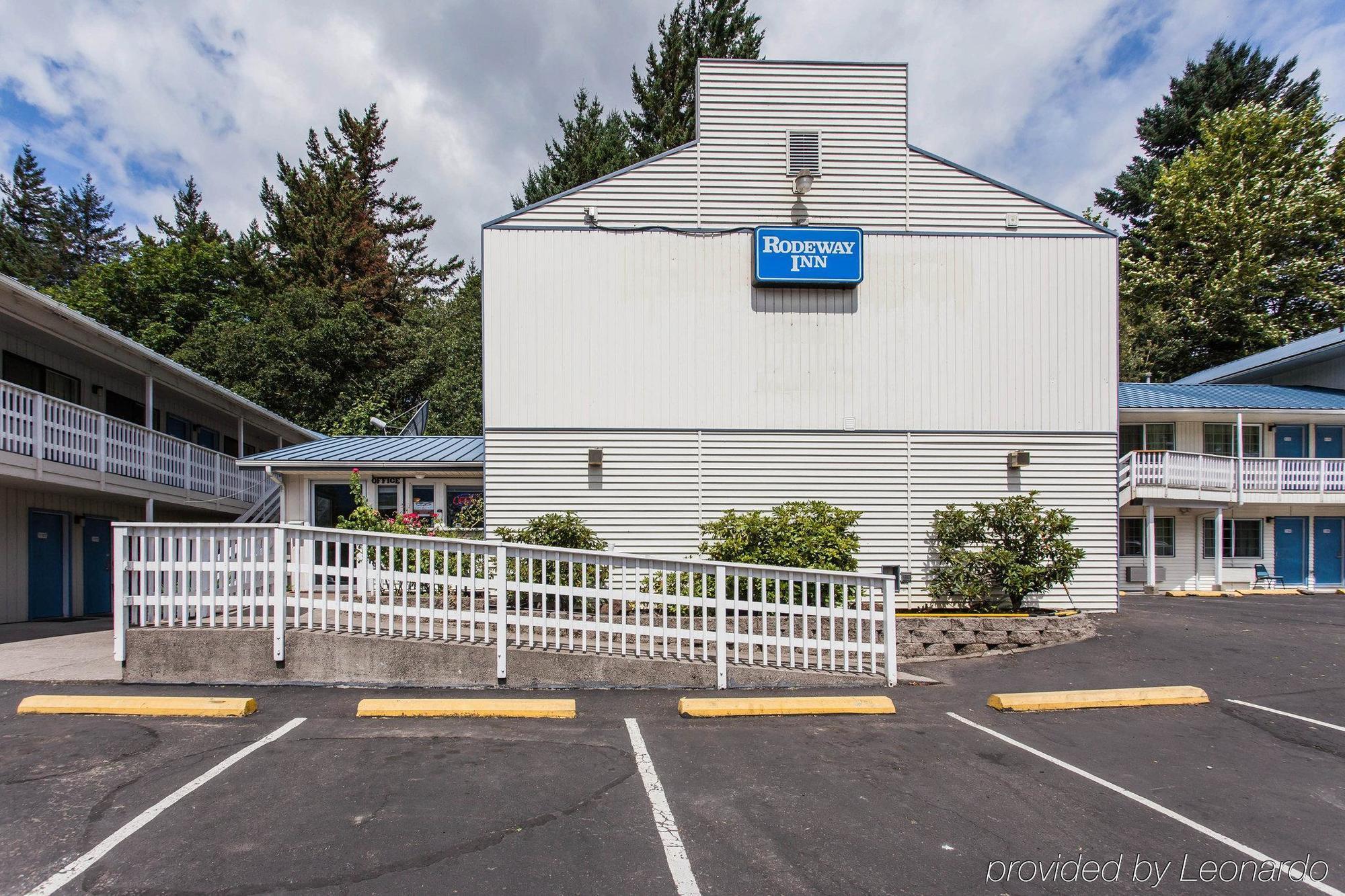 Rodeway Inn Stevenson Экстерьер фото