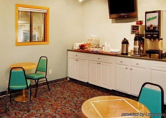 Rodeway Inn Stevenson Ресторан фото