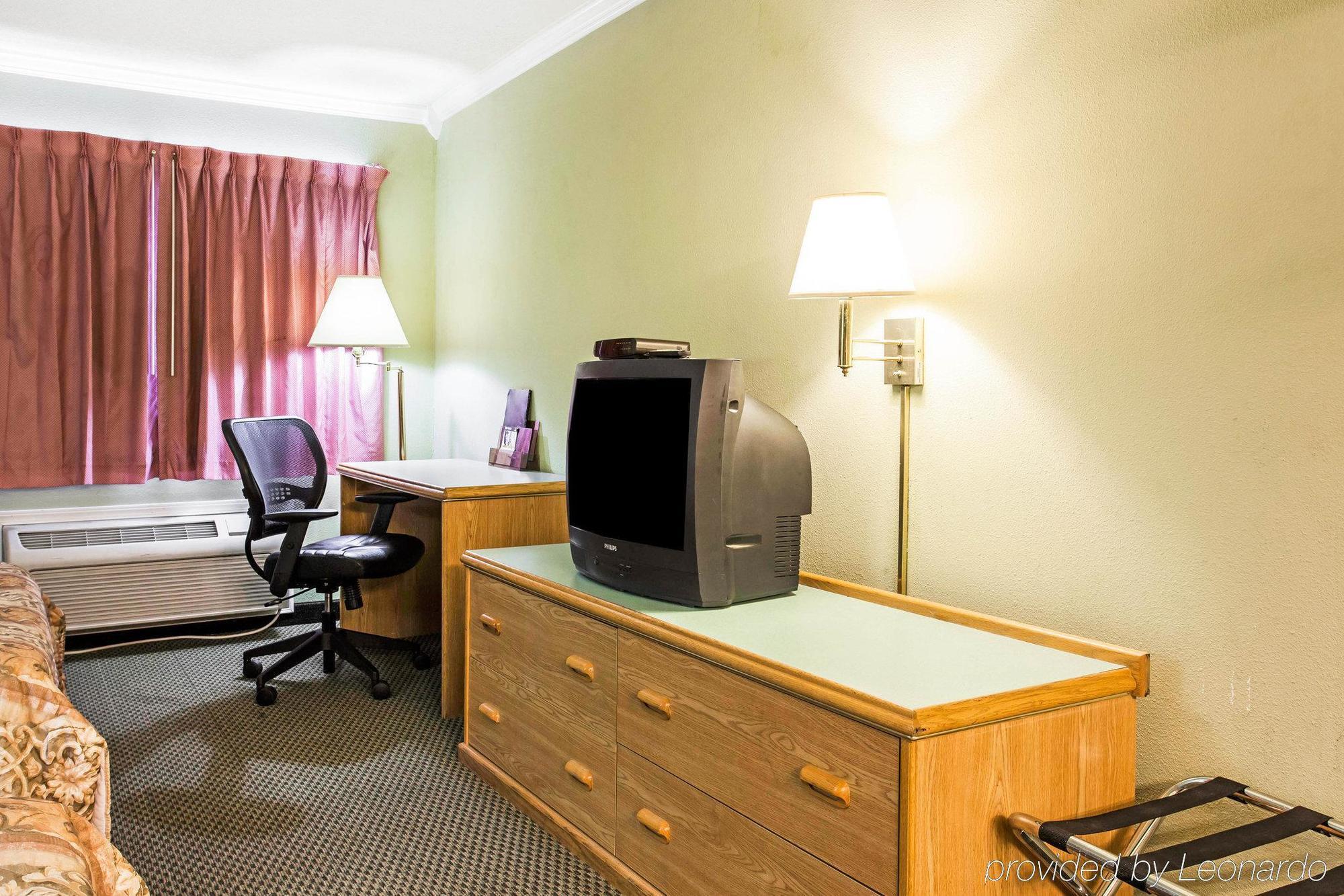 Rodeway Inn Stevenson Экстерьер фото