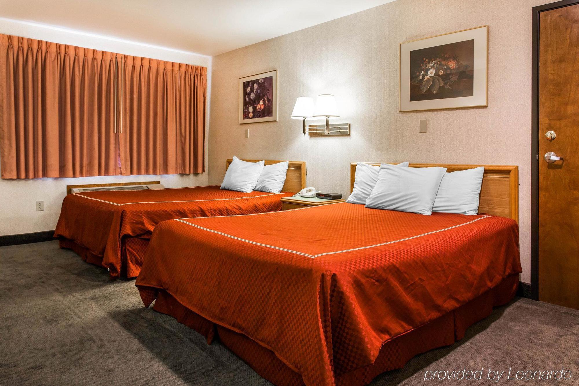 Rodeway Inn Stevenson Экстерьер фото