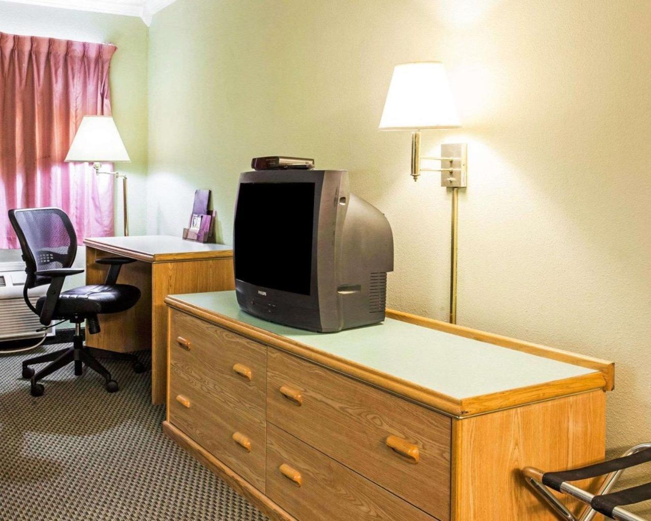 Rodeway Inn Stevenson Экстерьер фото